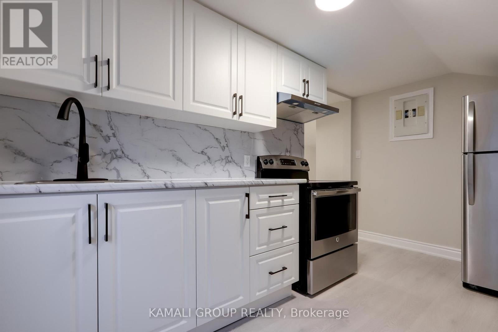 Unit 3 - 81 MCMILLAN DRIVE Image 1