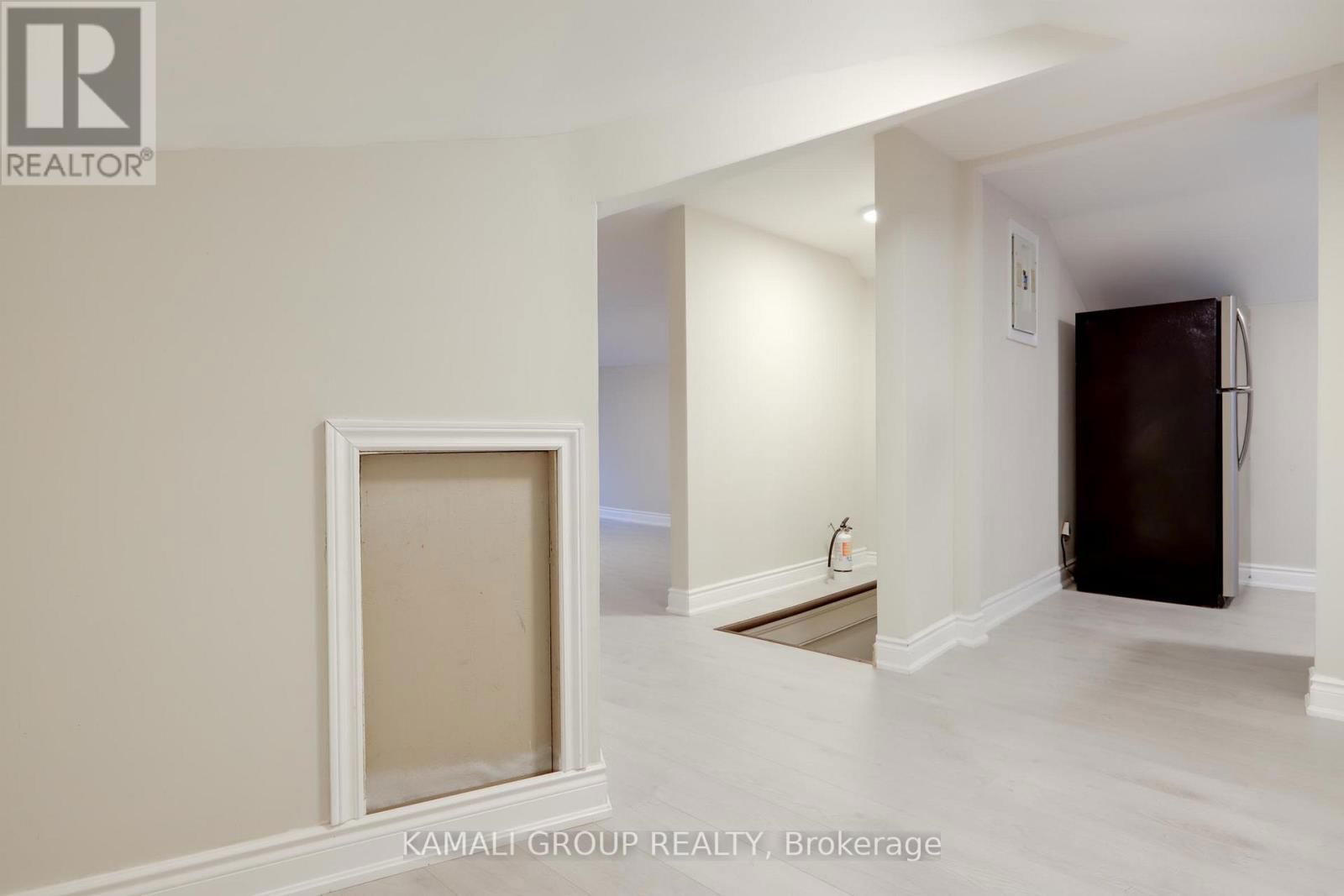 Unit 3 - 81 MCMILLAN DRIVE Image 10