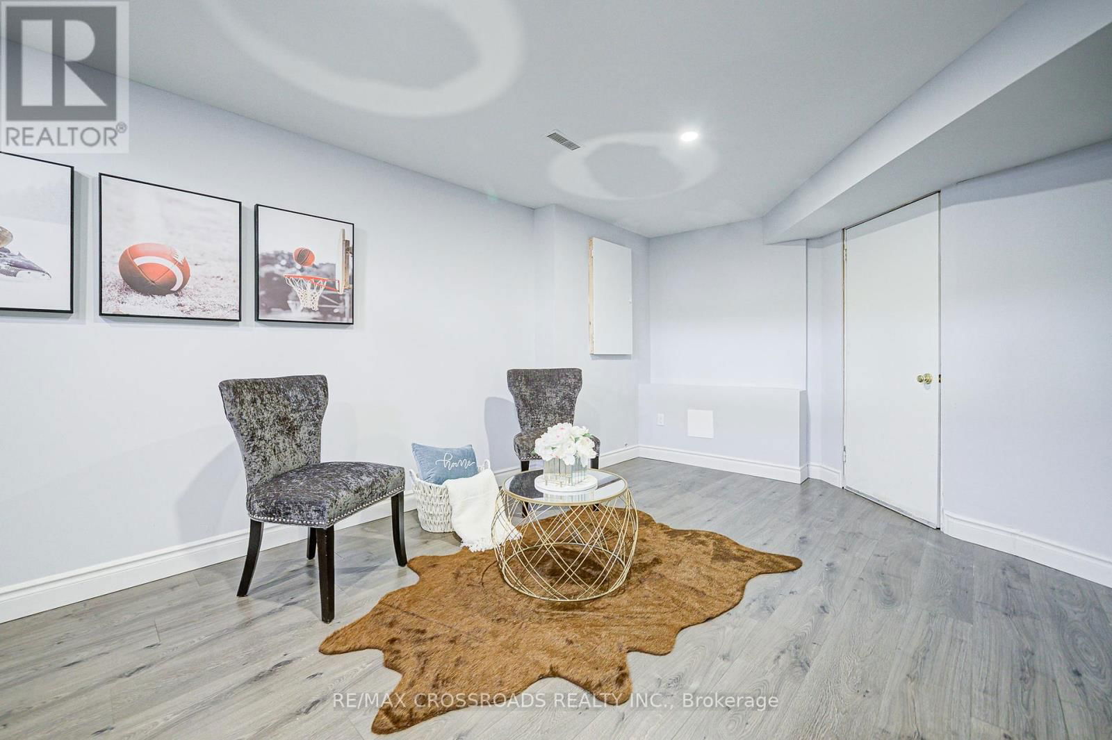93 MCMANN CRESCENT Image 33
