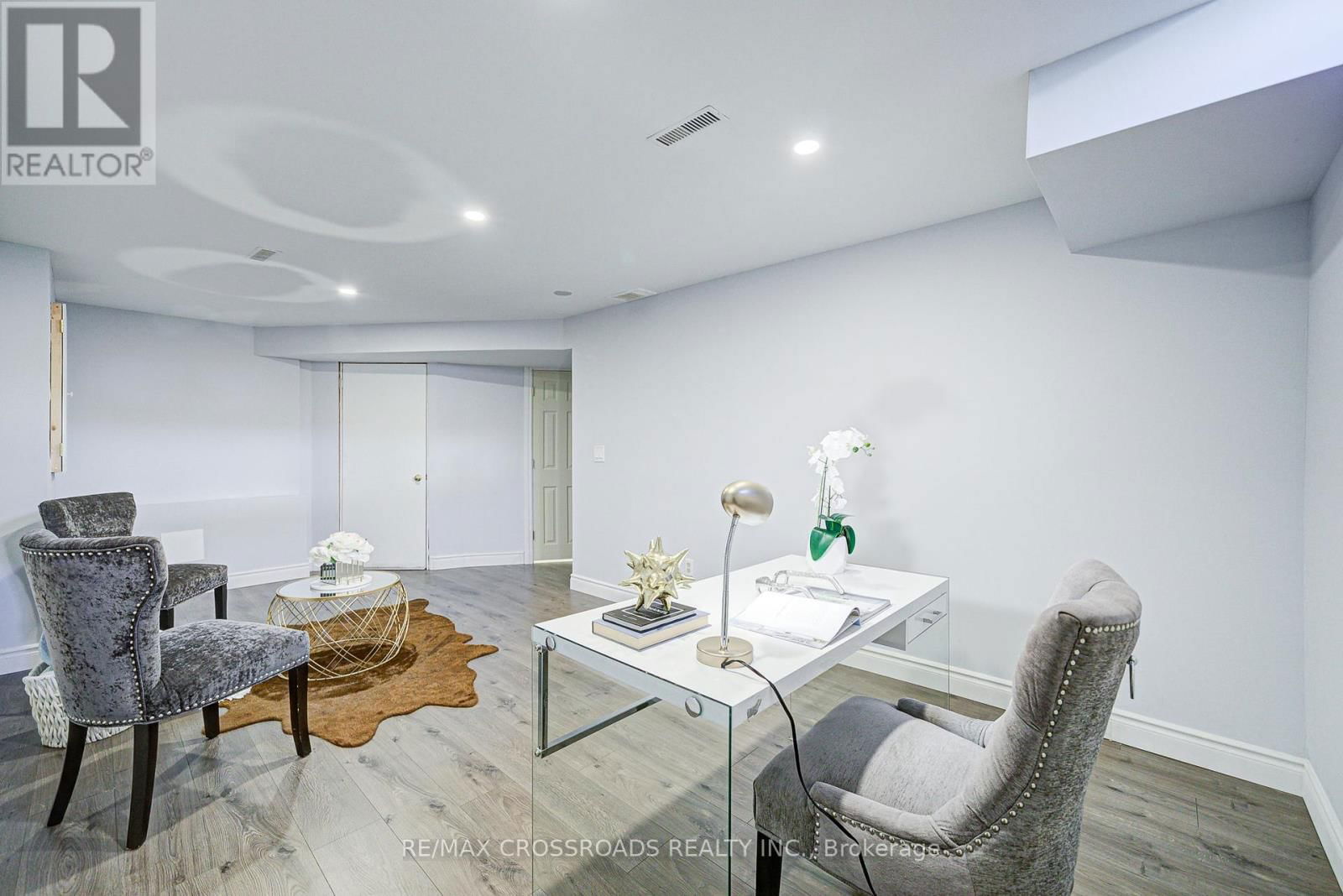 93 MCMANN CRESCENT Image 35
