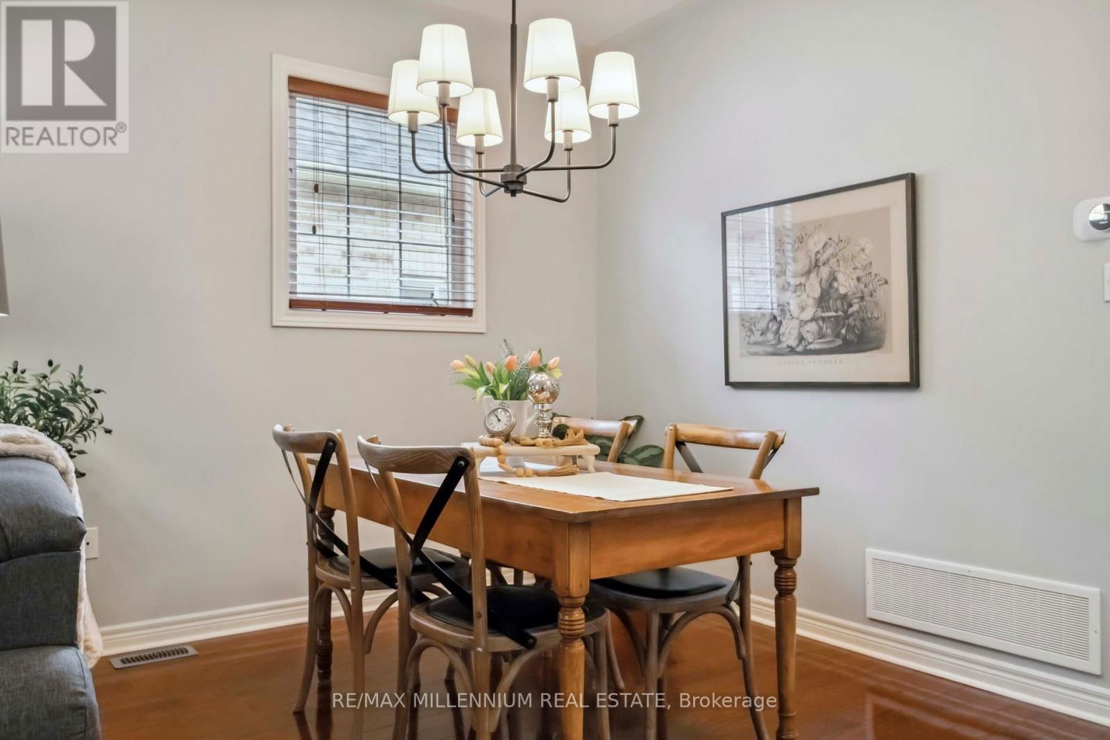 27 CORSHAM DRIVE Image 12