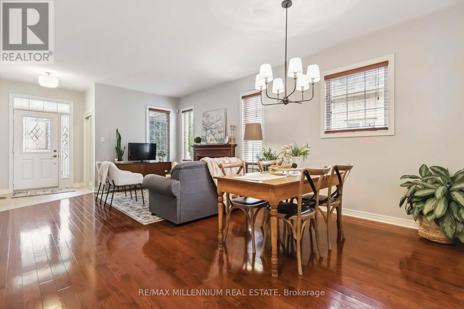 27 CORSHAM DRIVE Image 13