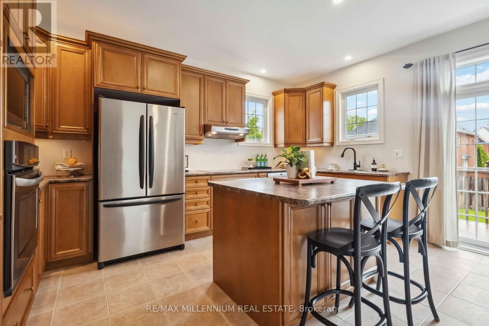 27 CORSHAM DRIVE Image 16
