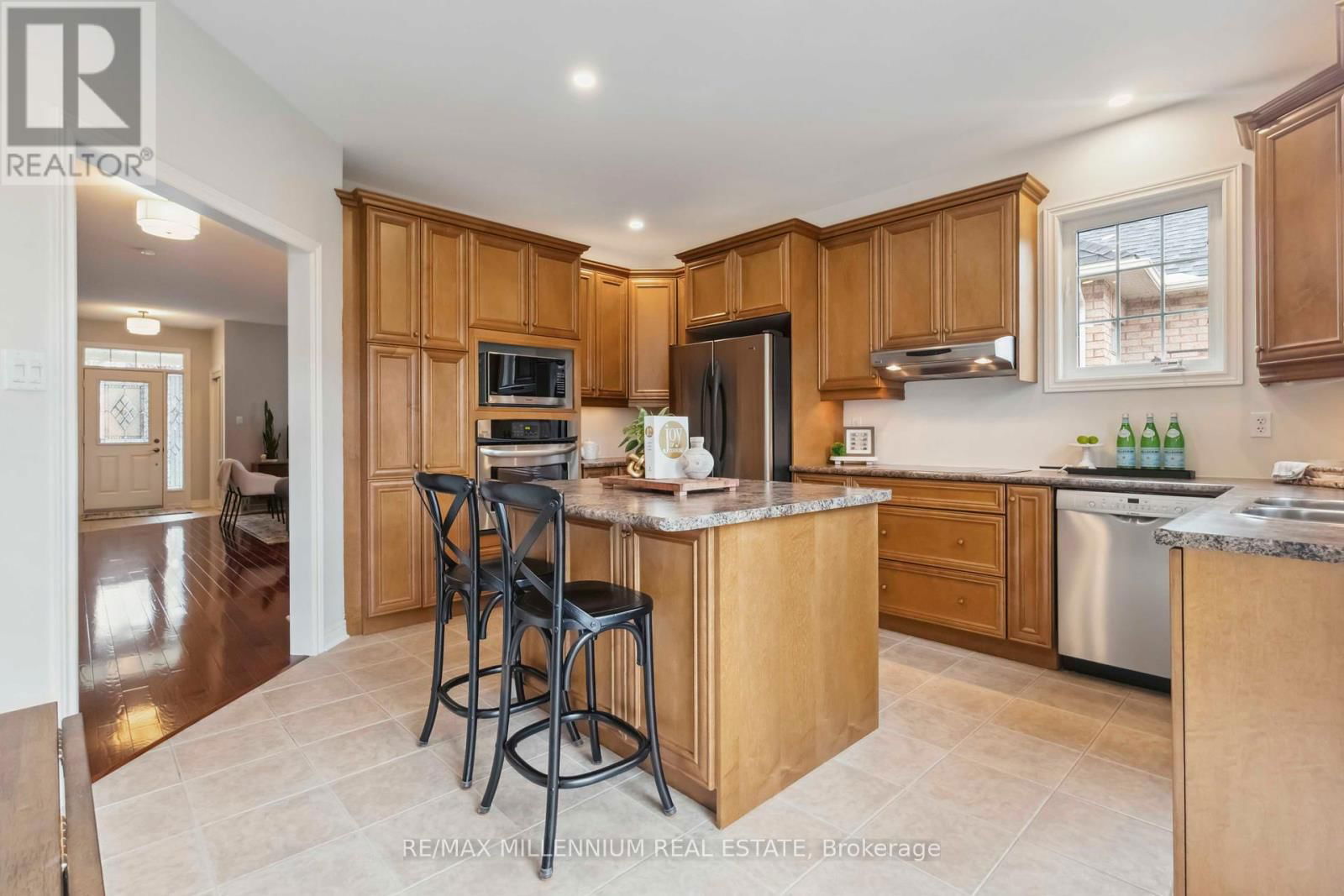 27 CORSHAM DRIVE Image 21