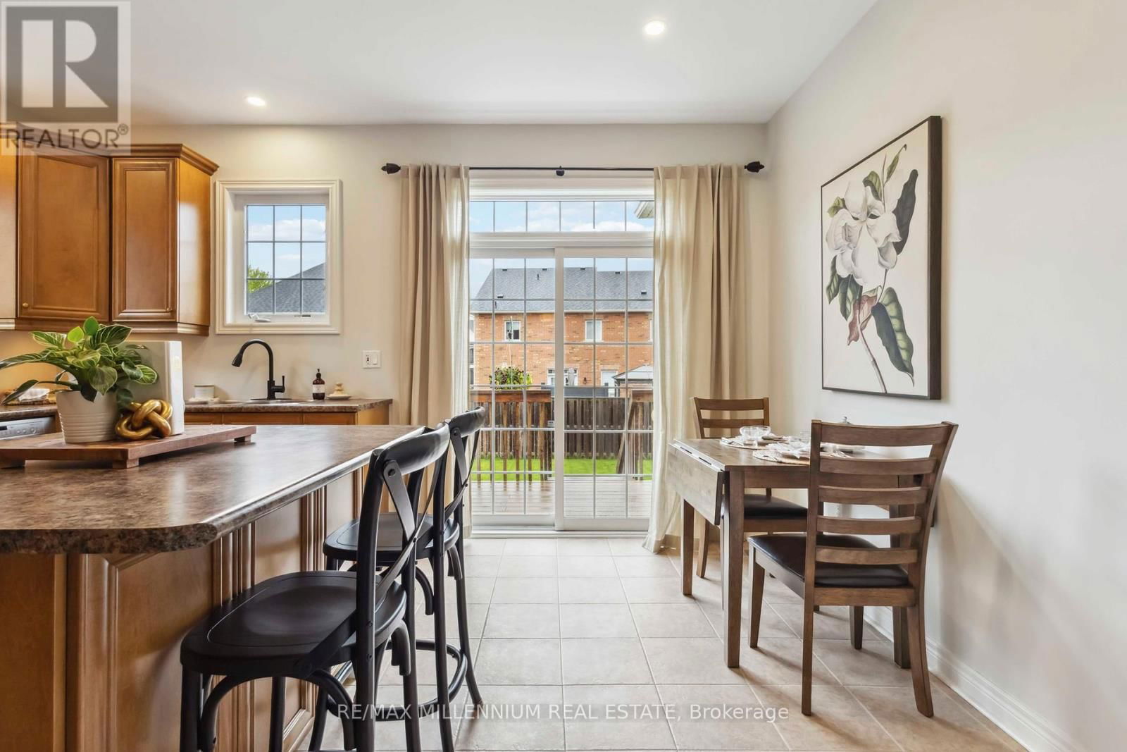 27 CORSHAM DRIVE Image 23