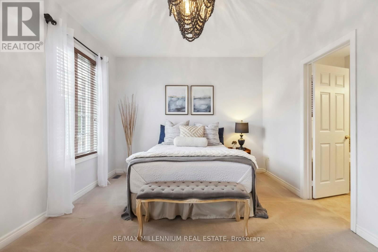 27 CORSHAM DRIVE Image 27