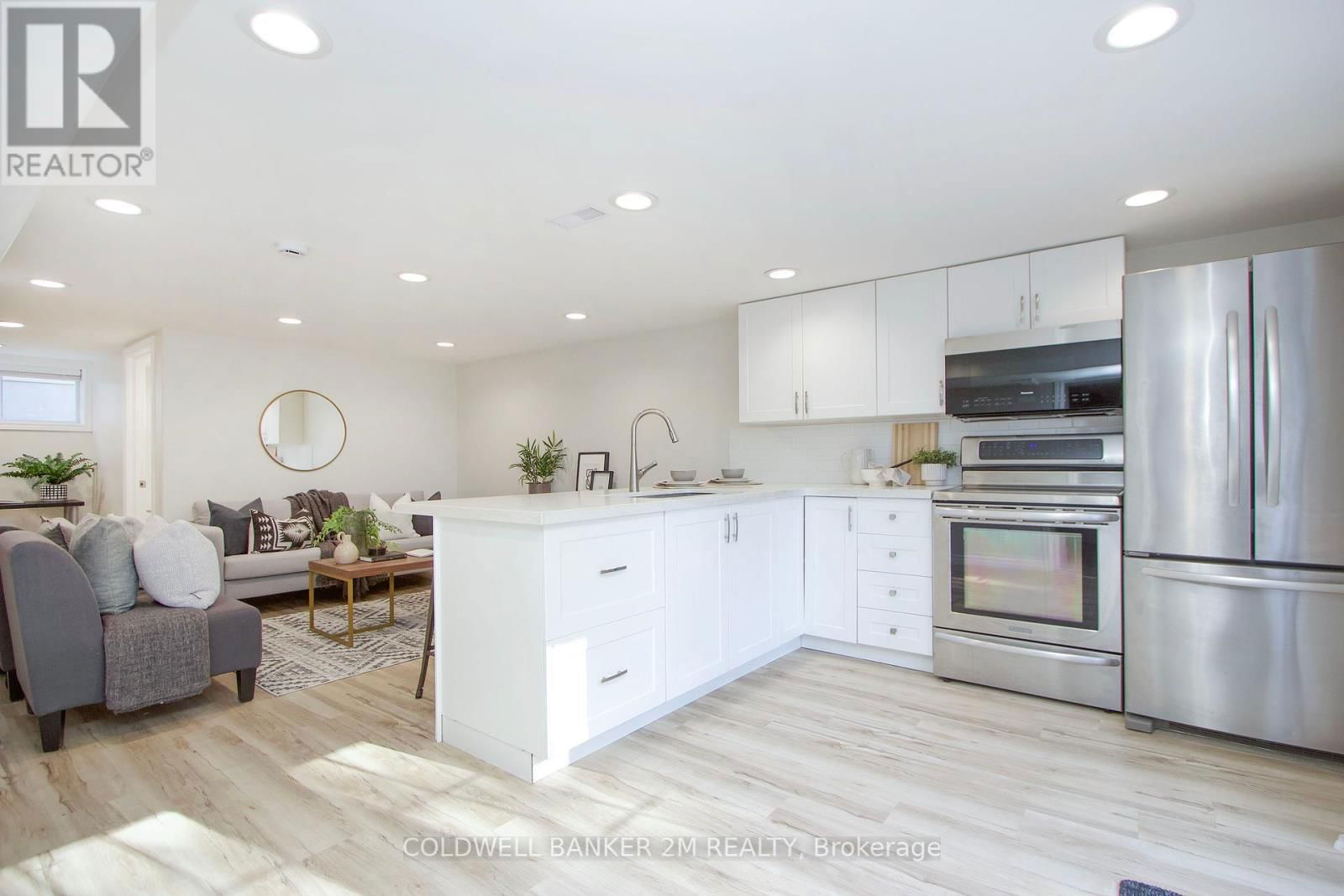 37 BRADLEY BOULEVARD Image 28