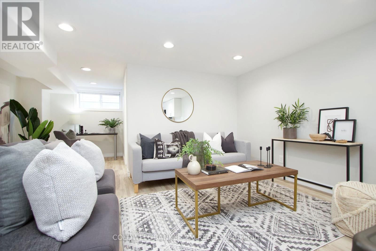 37 BRADLEY BOULEVARD Image 31
