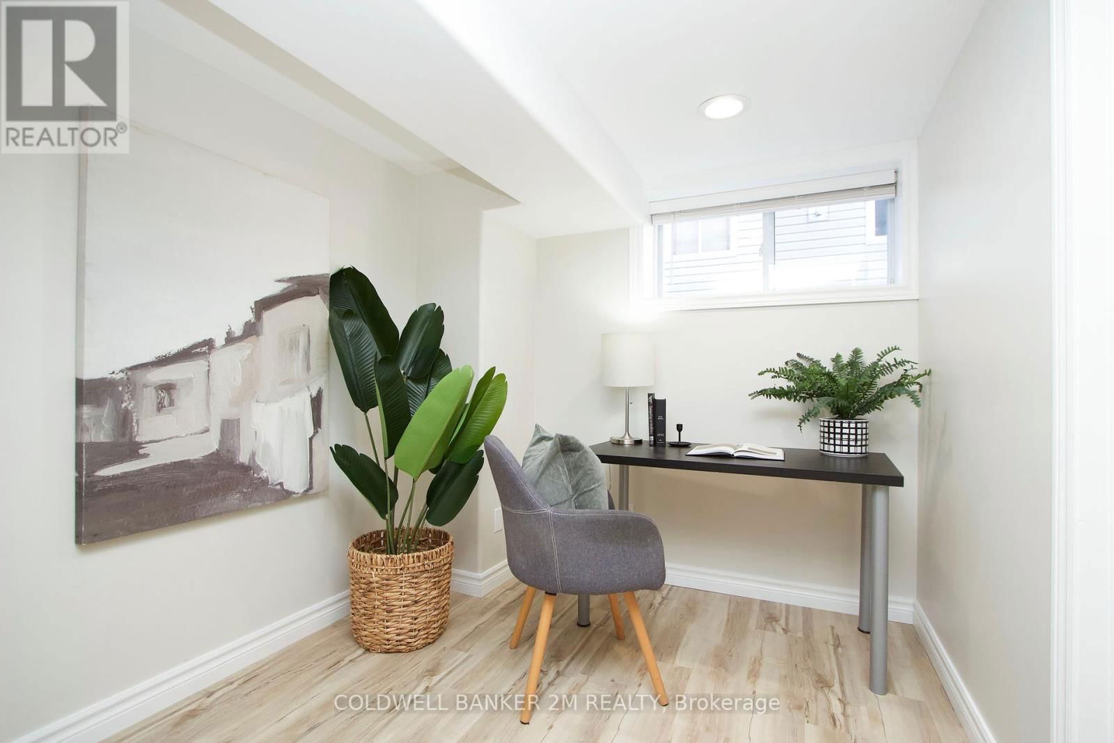 37 BRADLEY BOULEVARD Image 32