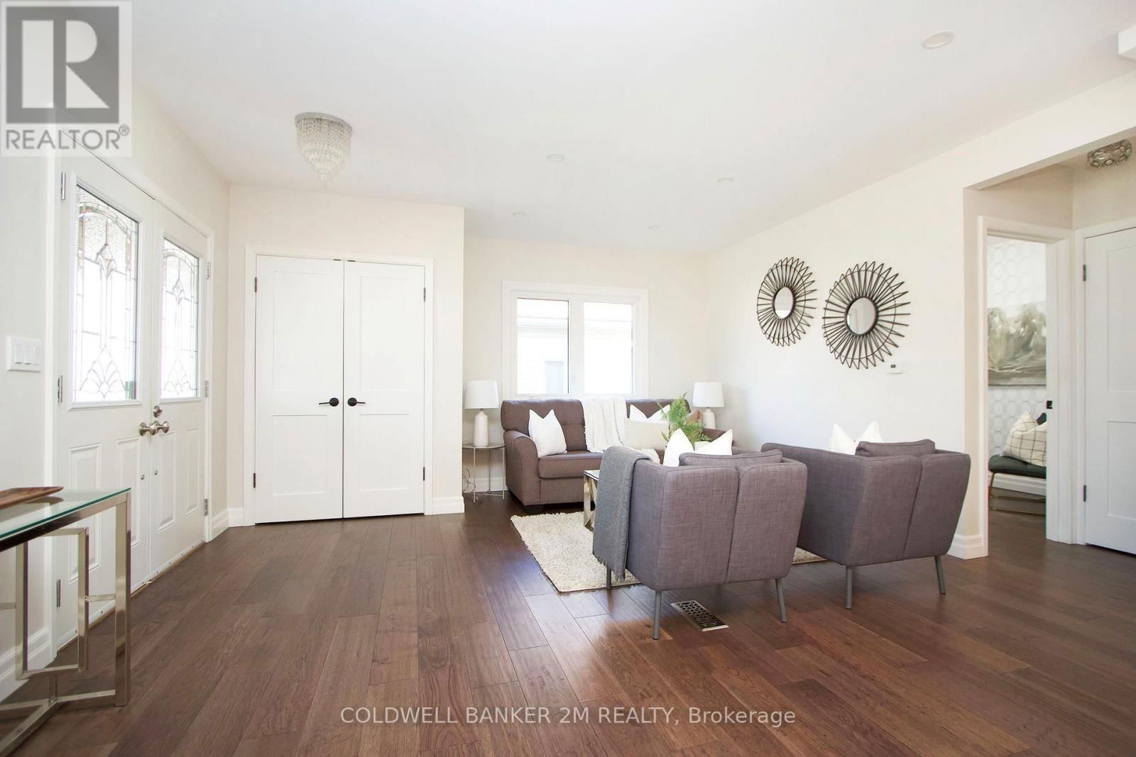 37 BRADLEY BOULEVARD Image 4