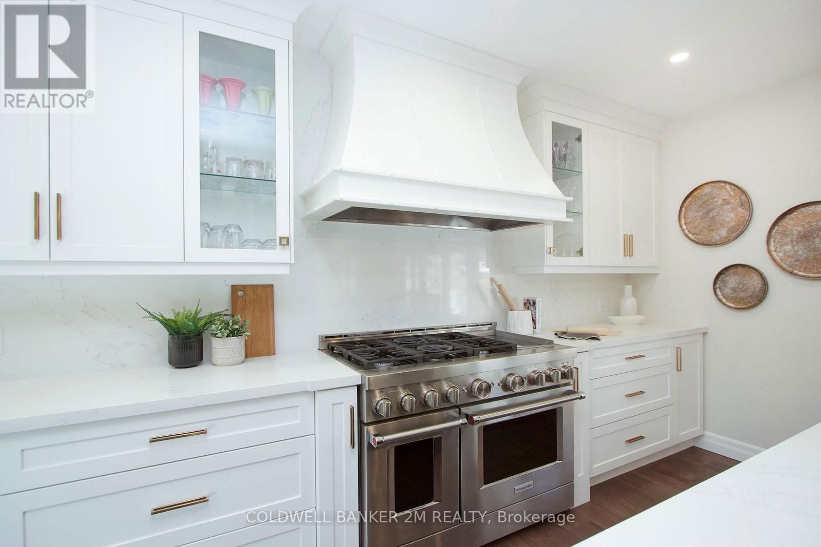 37 BRADLEY BOULEVARD Image 9