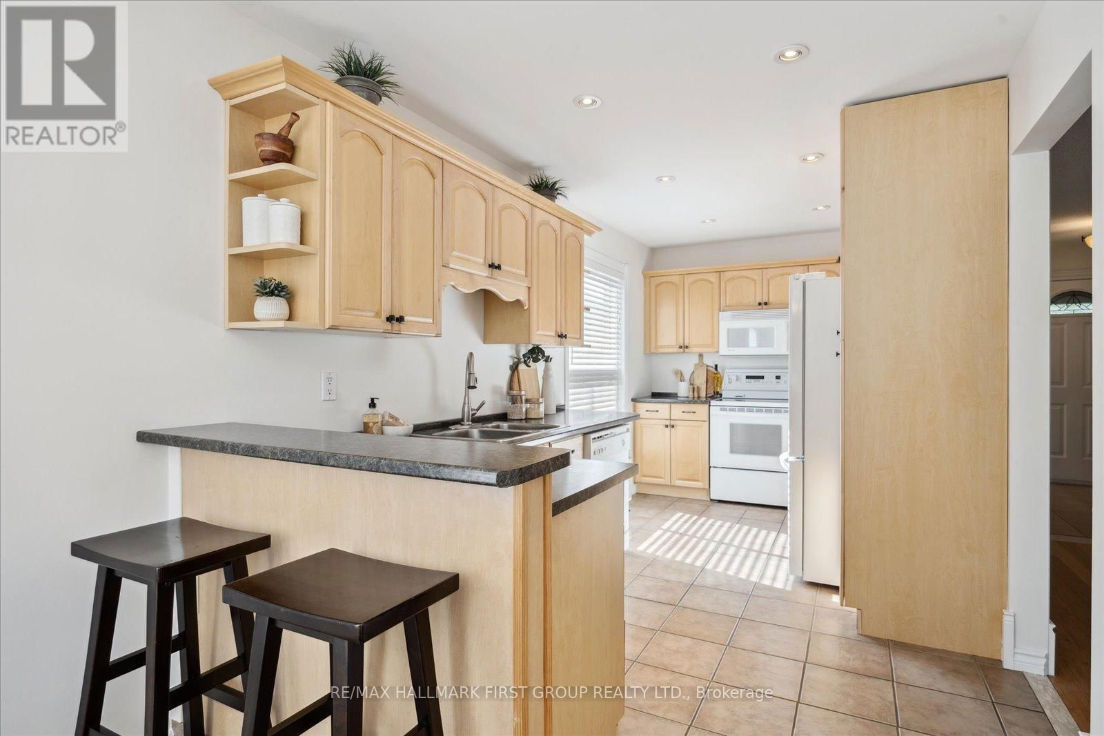 67 MANDRAKE STREET Image 11