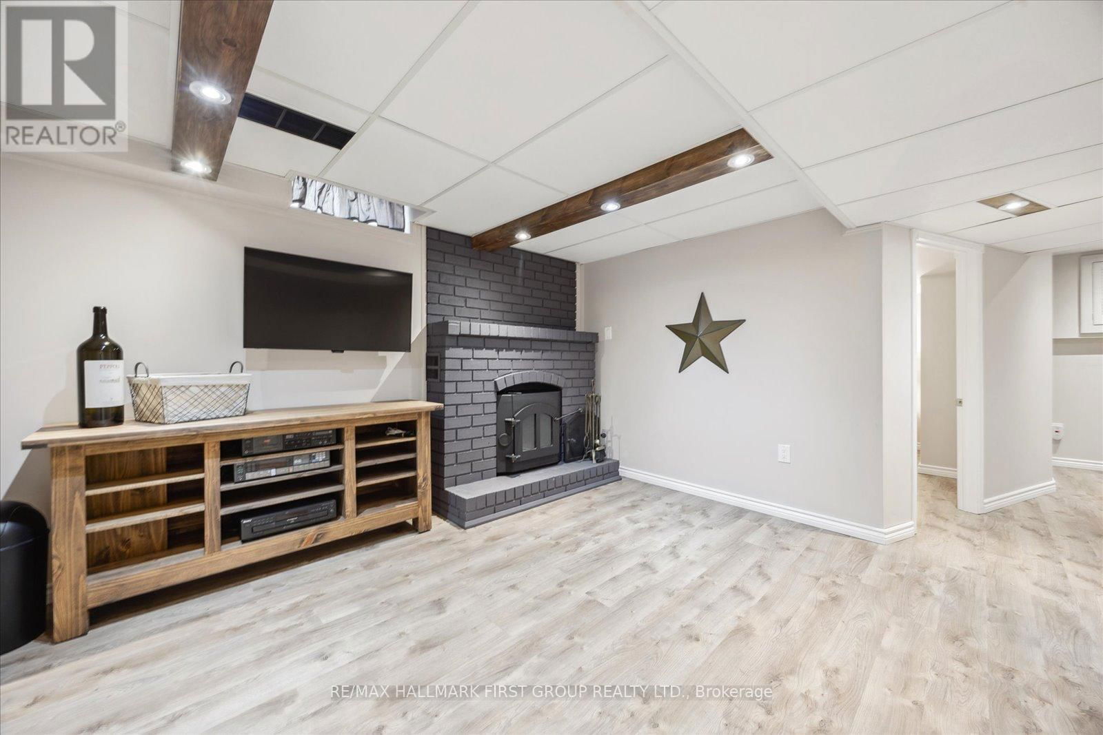67 MANDRAKE STREET Image 25