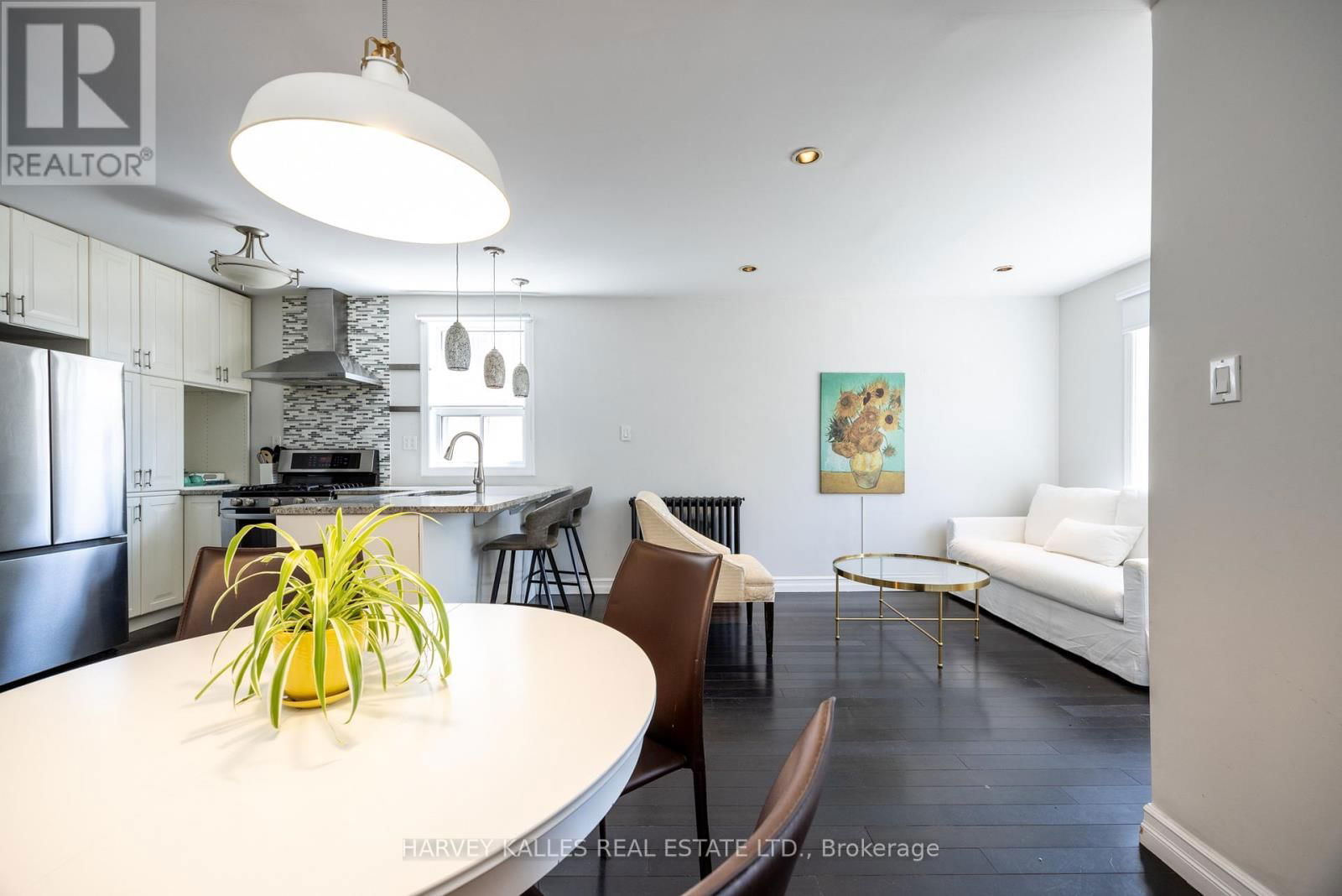 210 GOWAN AVENUE Image 11