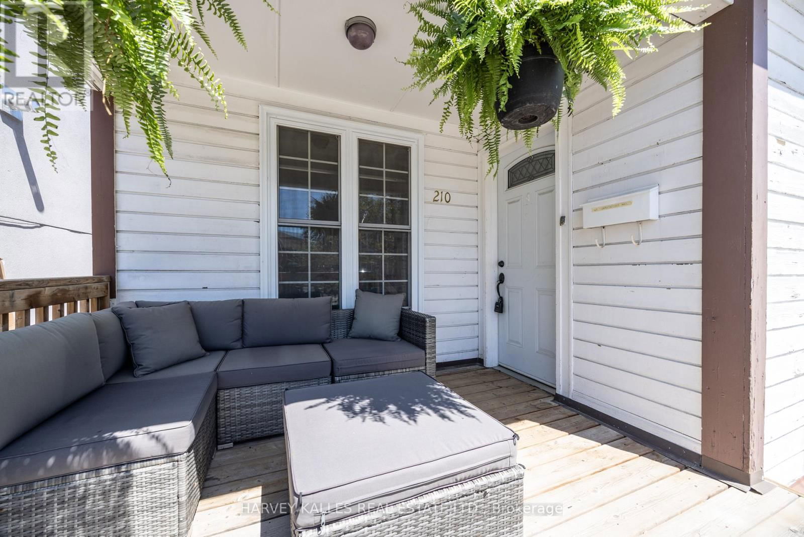 210 GOWAN AVENUE Image 41