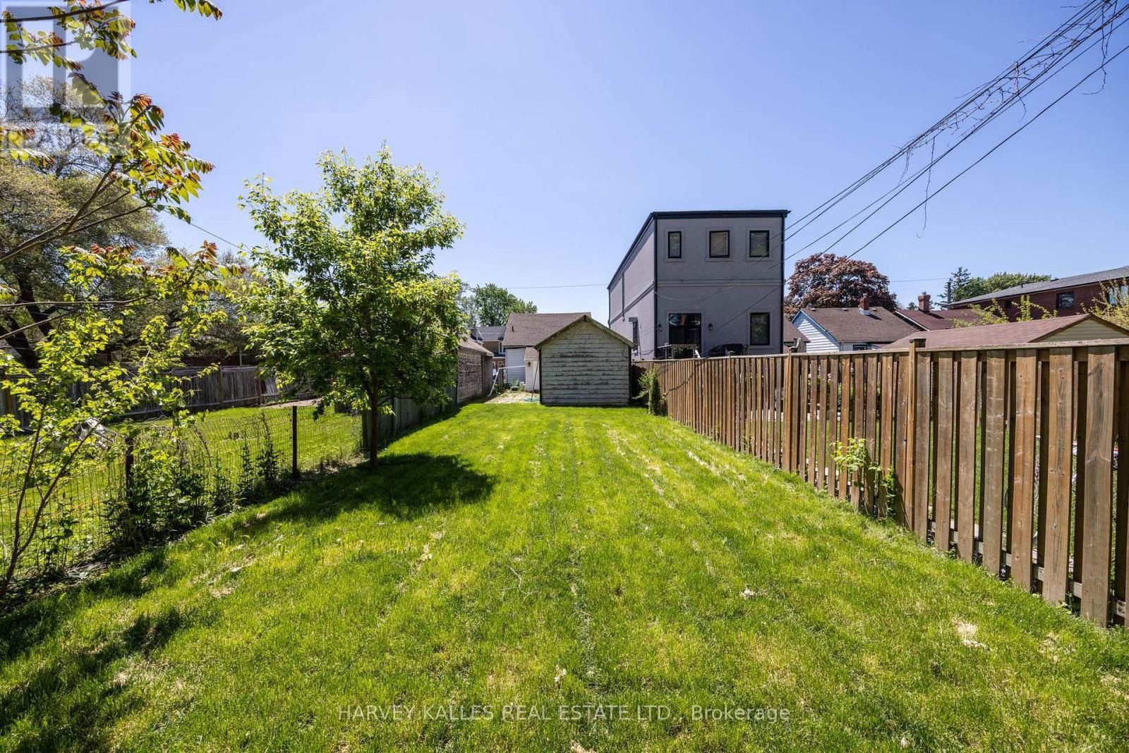 210 GOWAN AVENUE Image 43