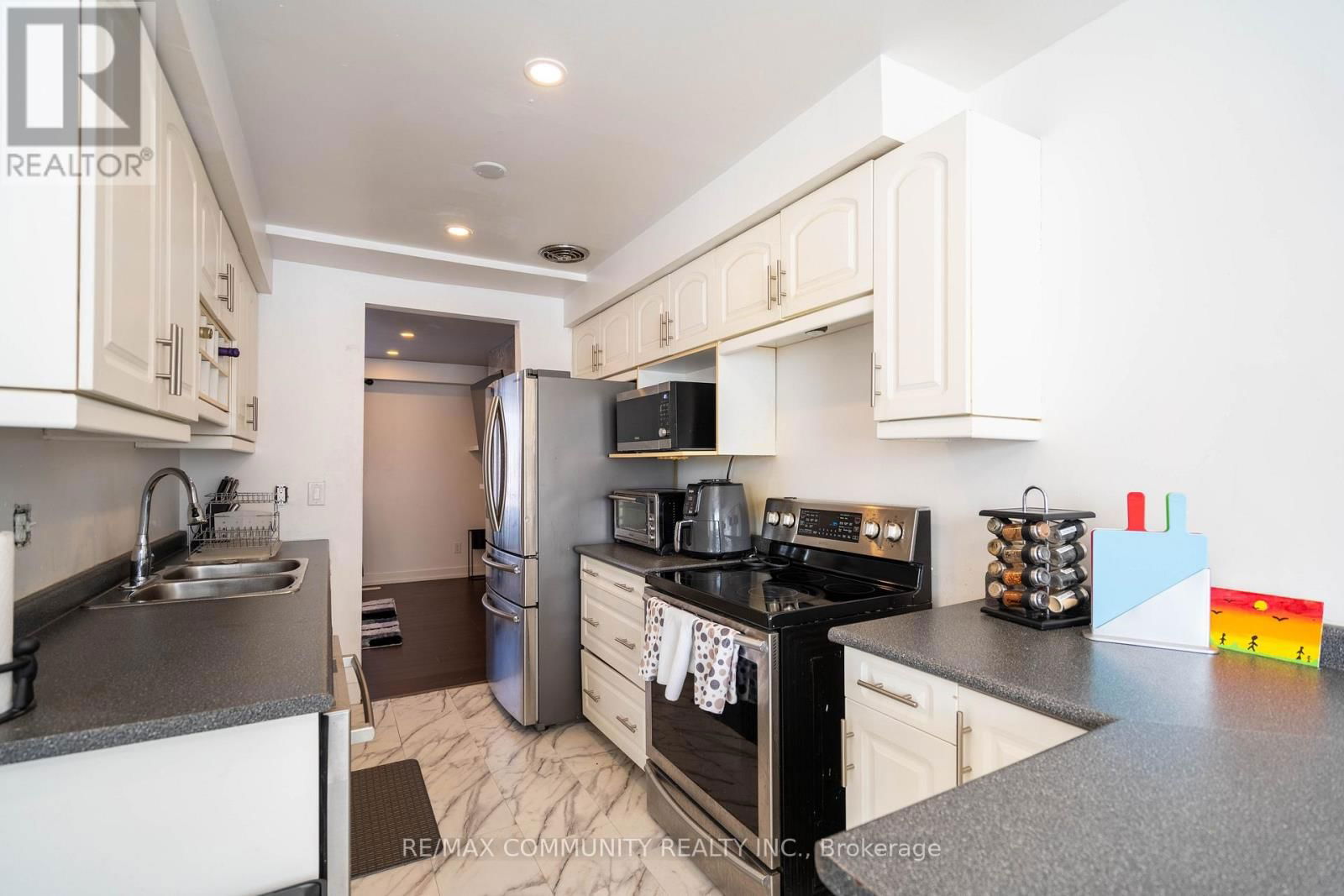 624 RADISSON AVENUE Image 11