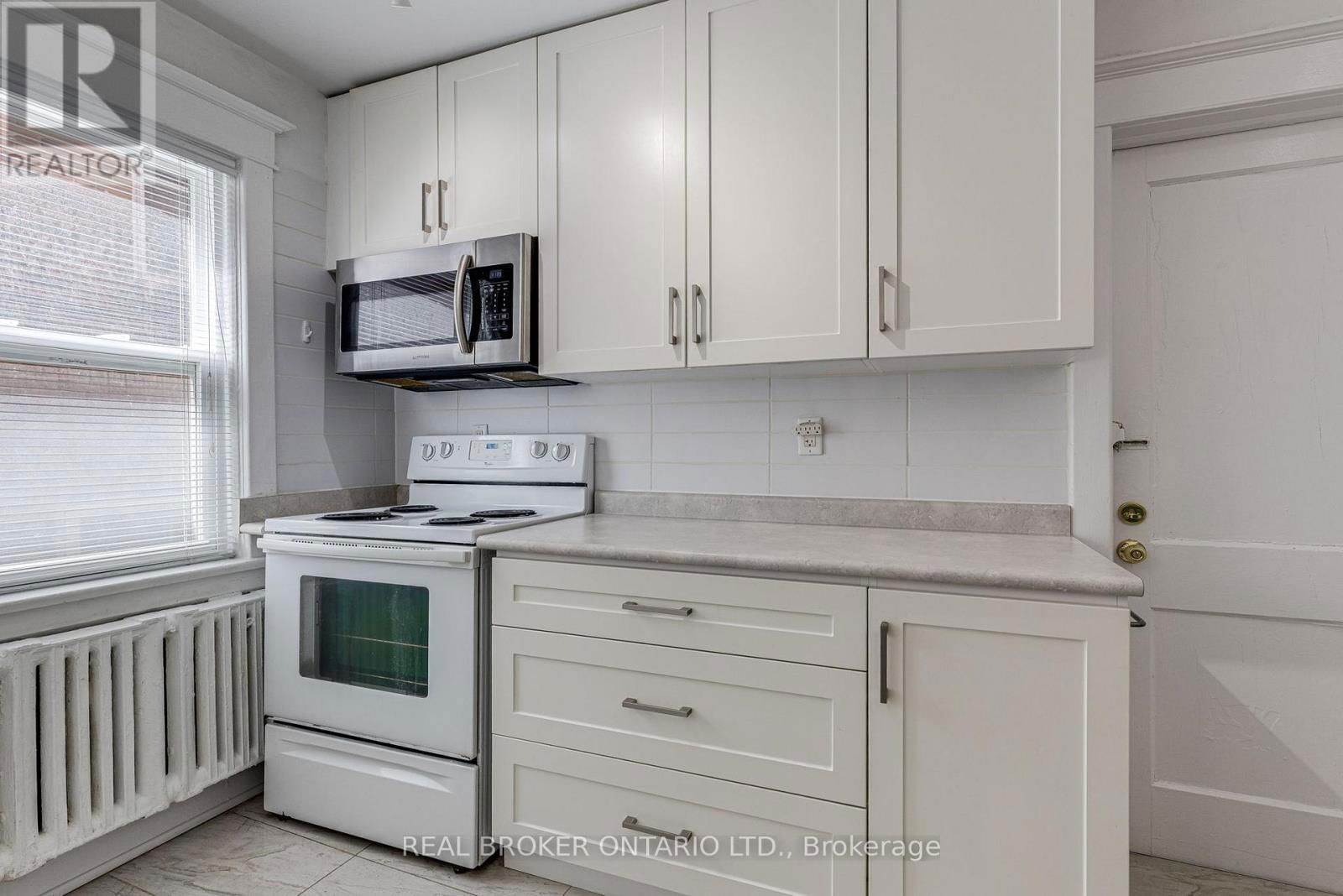 G/F - 72 GLEN MANOR DRIVE Image 12