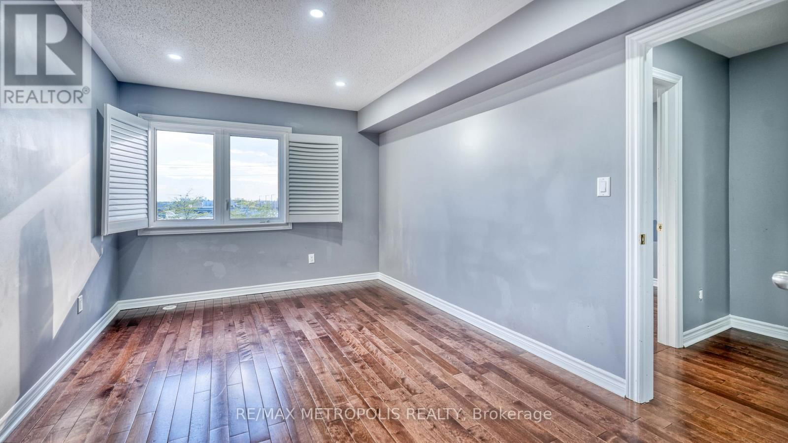 205 - 1795 MARKHAM ROAD Image 17