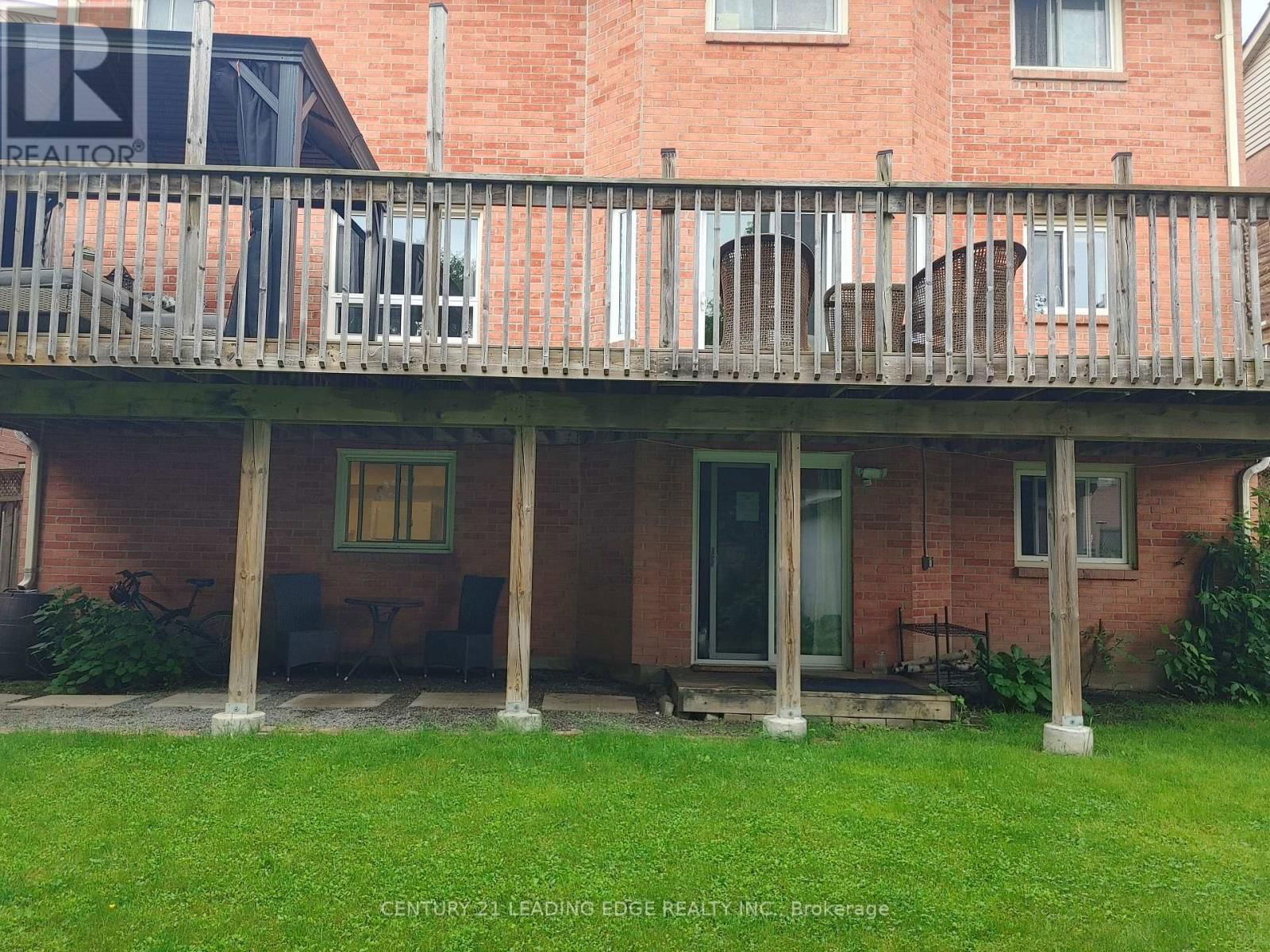 724 BARNES CRESCENT Image 33