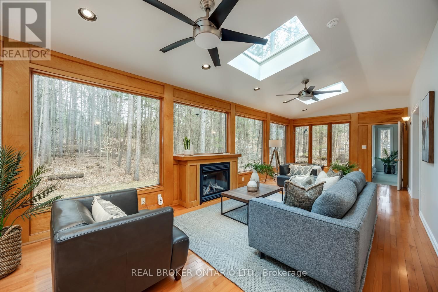2154 CONCESSION RD 10 Image 21