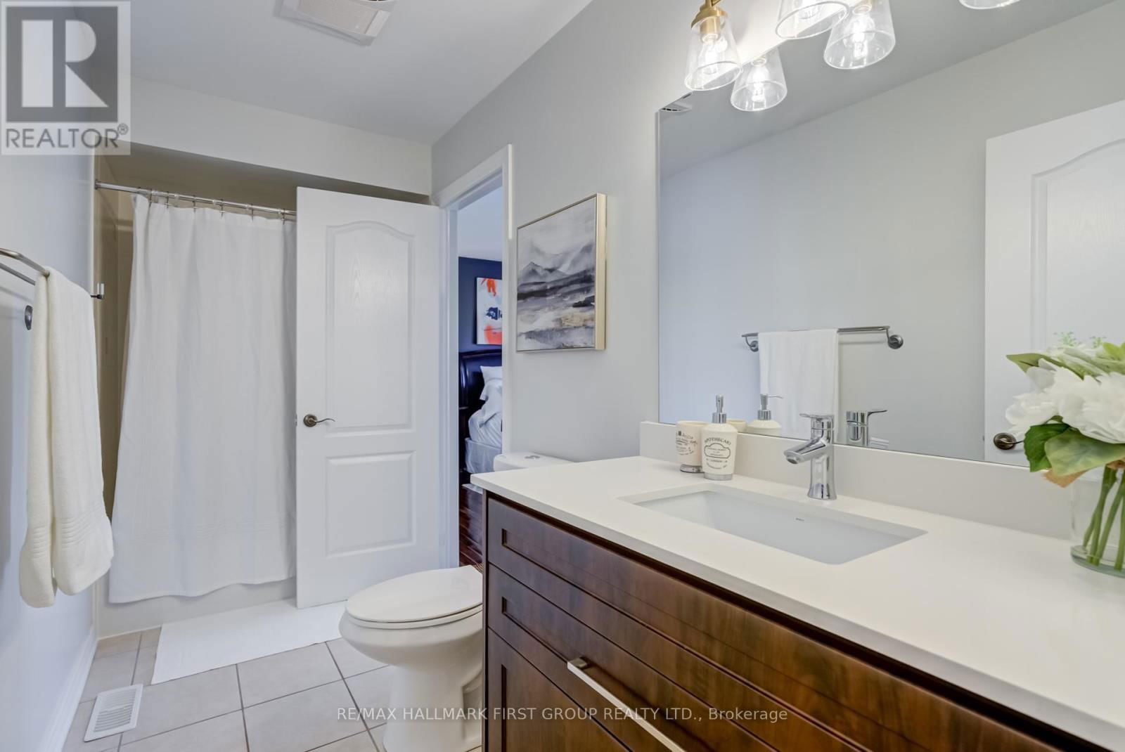 59 PORTELLI CRESCENT Image 33