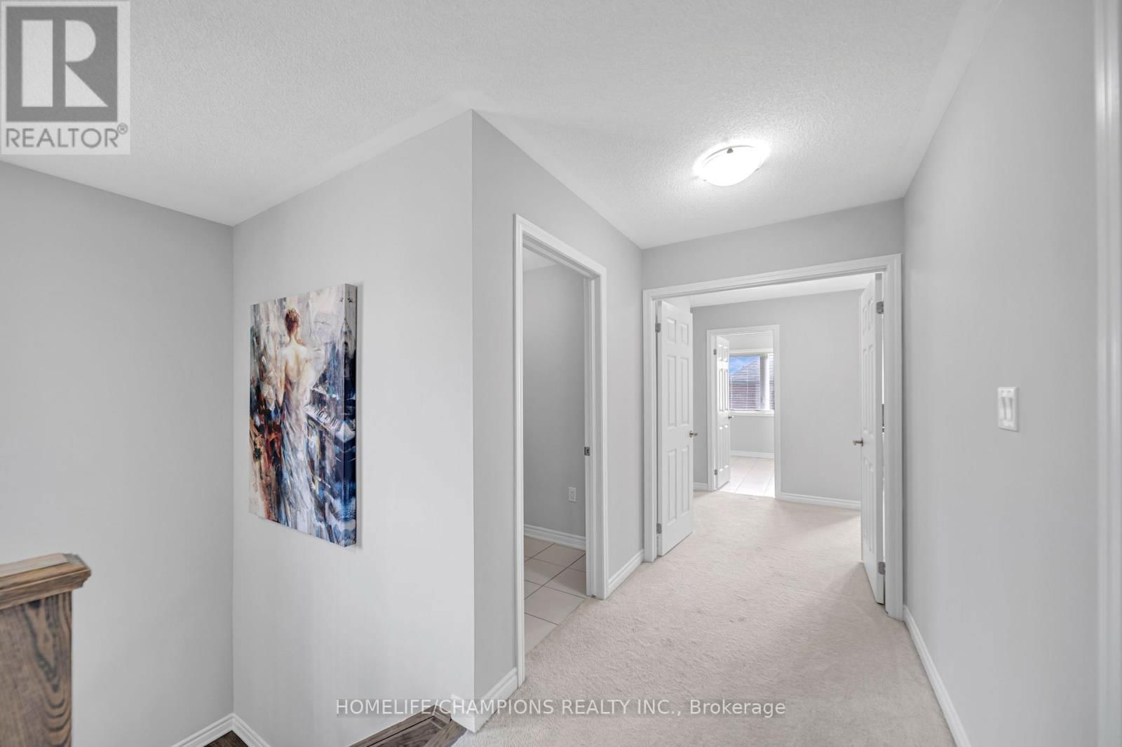 1437 KERRYDALE AVENUE Image 30