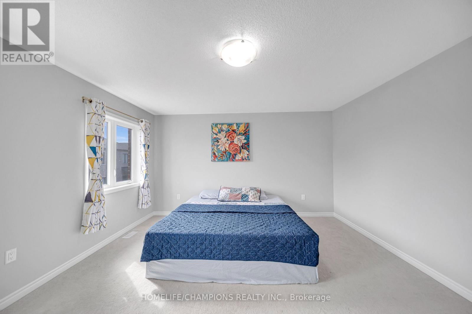 1437 KERRYDALE AVENUE Image 31