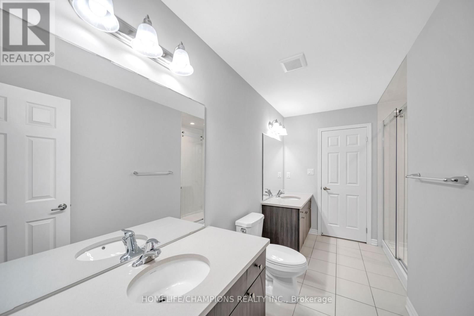 1437 KERRYDALE AVENUE Image 38