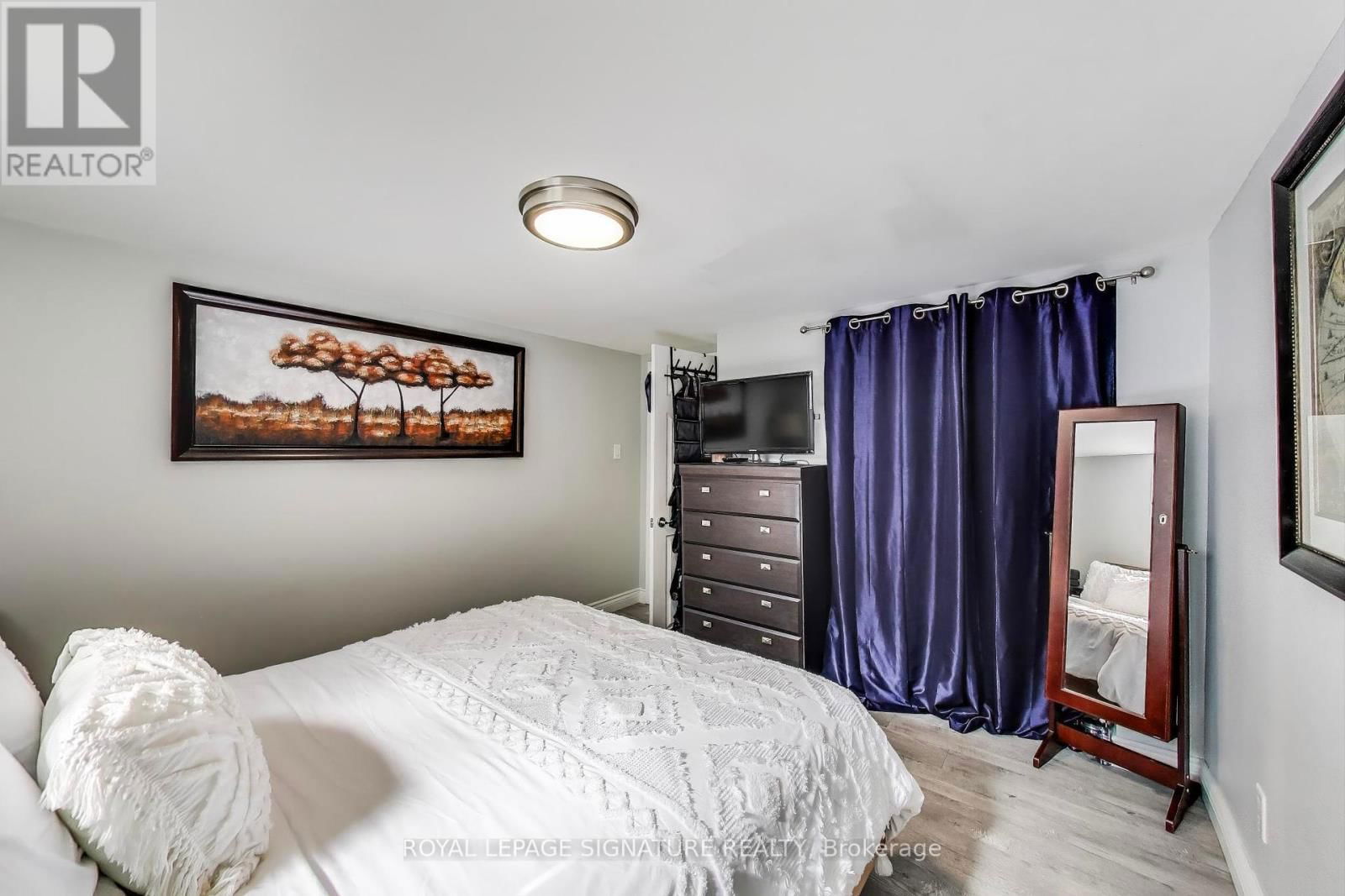 71 YARDLEY AVENUE Image 17