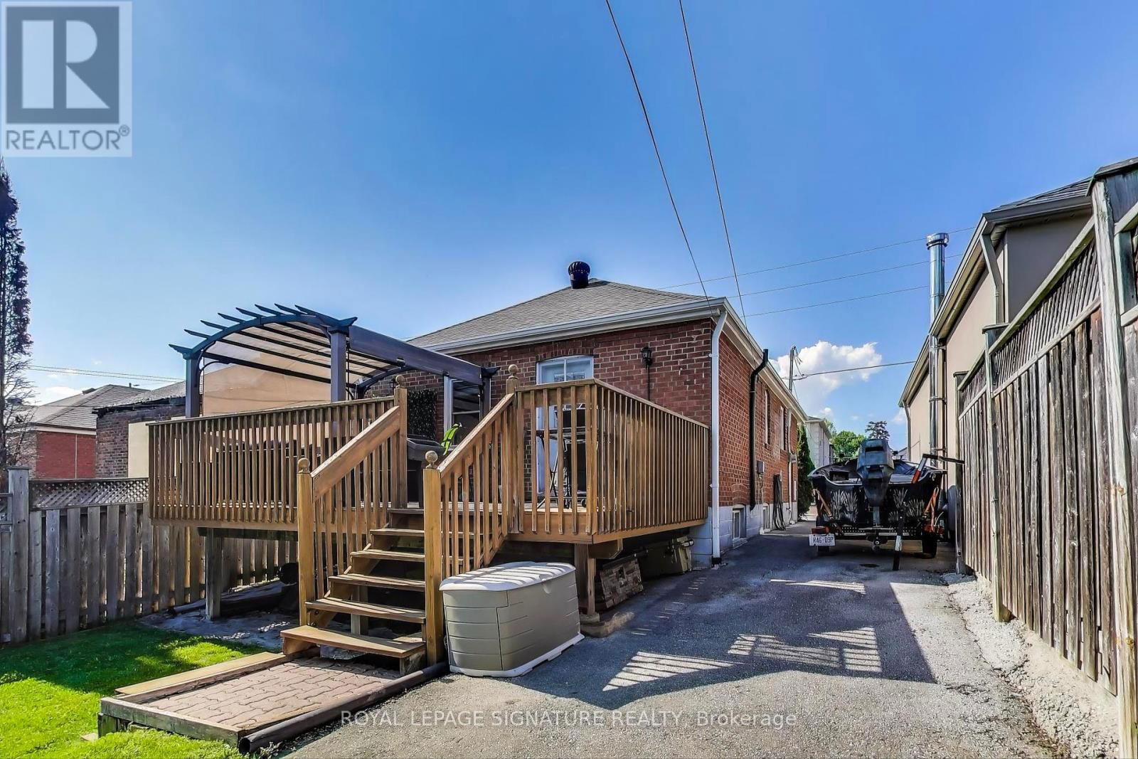 71 YARDLEY AVENUE Image 21