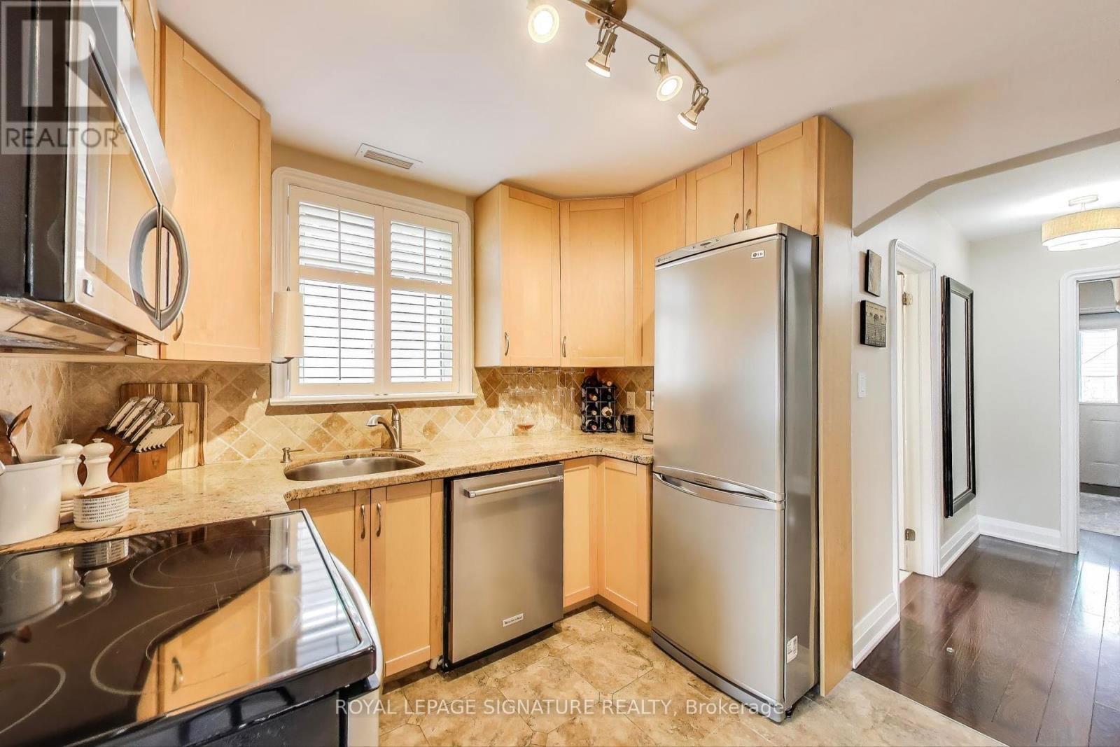 71 YARDLEY AVENUE Image 7