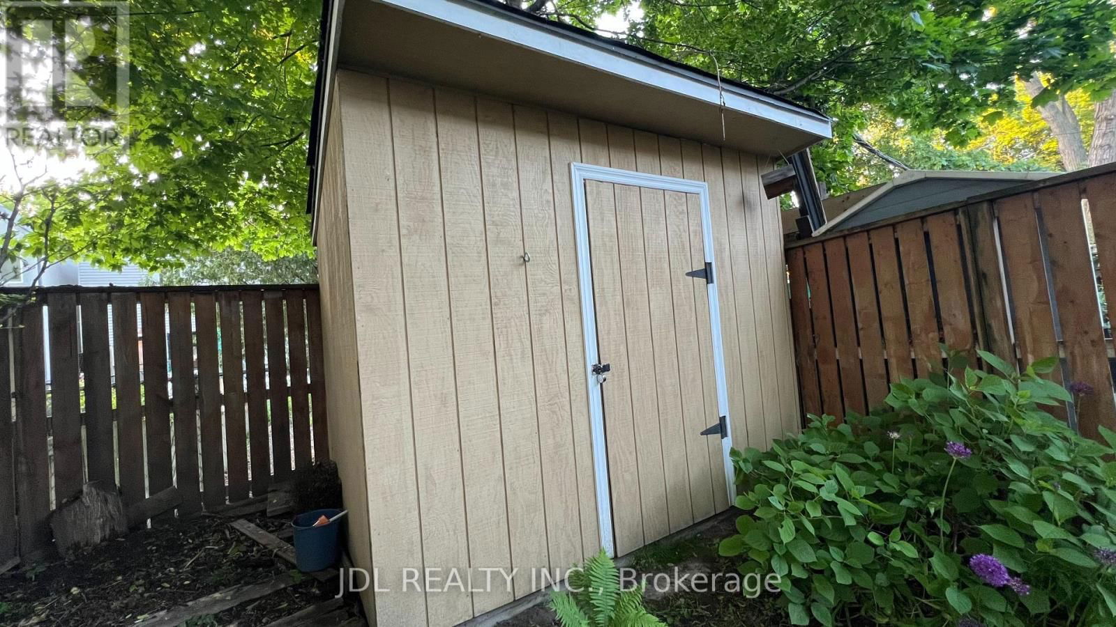 14 ATHLETIC AVE AVENUE Image 27