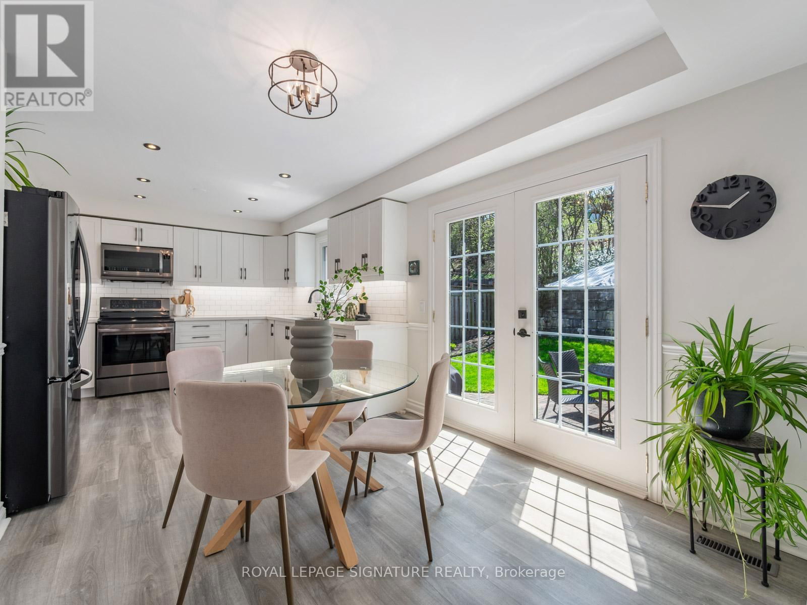 53 BLUEKING CRESCENT Image 22