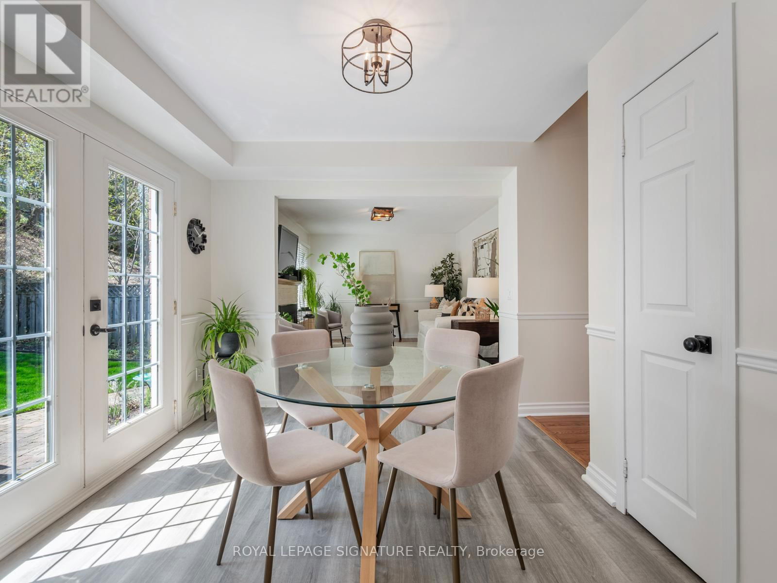 53 BLUEKING CRESCENT Image 23