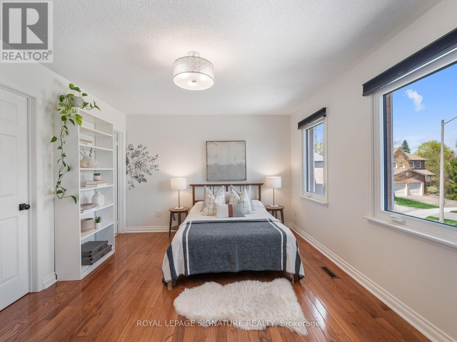 53 BLUEKING CRESCENT Image 28