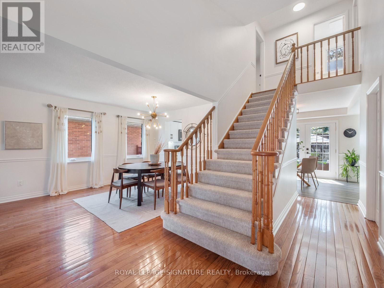 53 BLUEKING CRESCENT Image 32