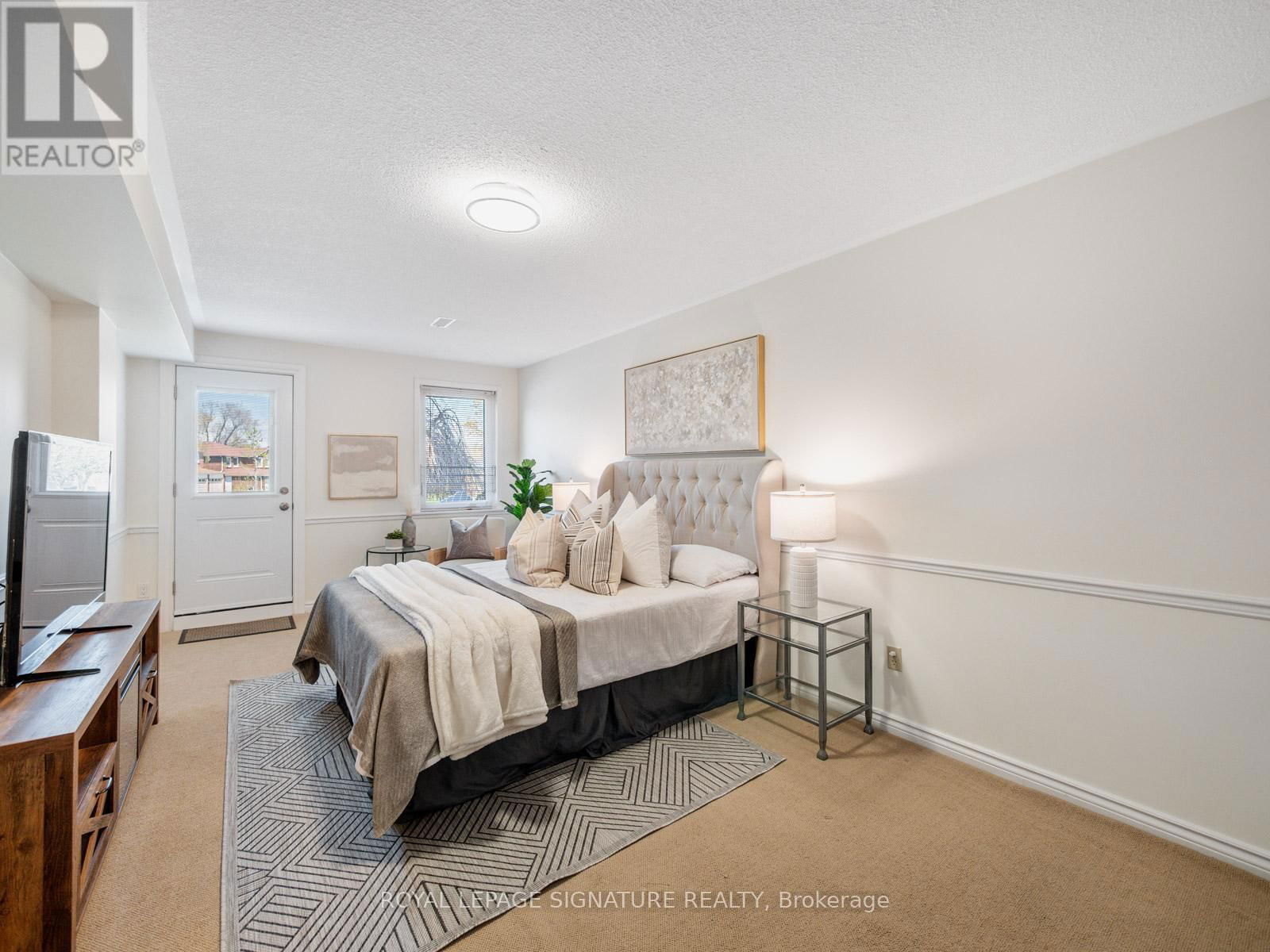 53 BLUEKING CRESCENT Image 39