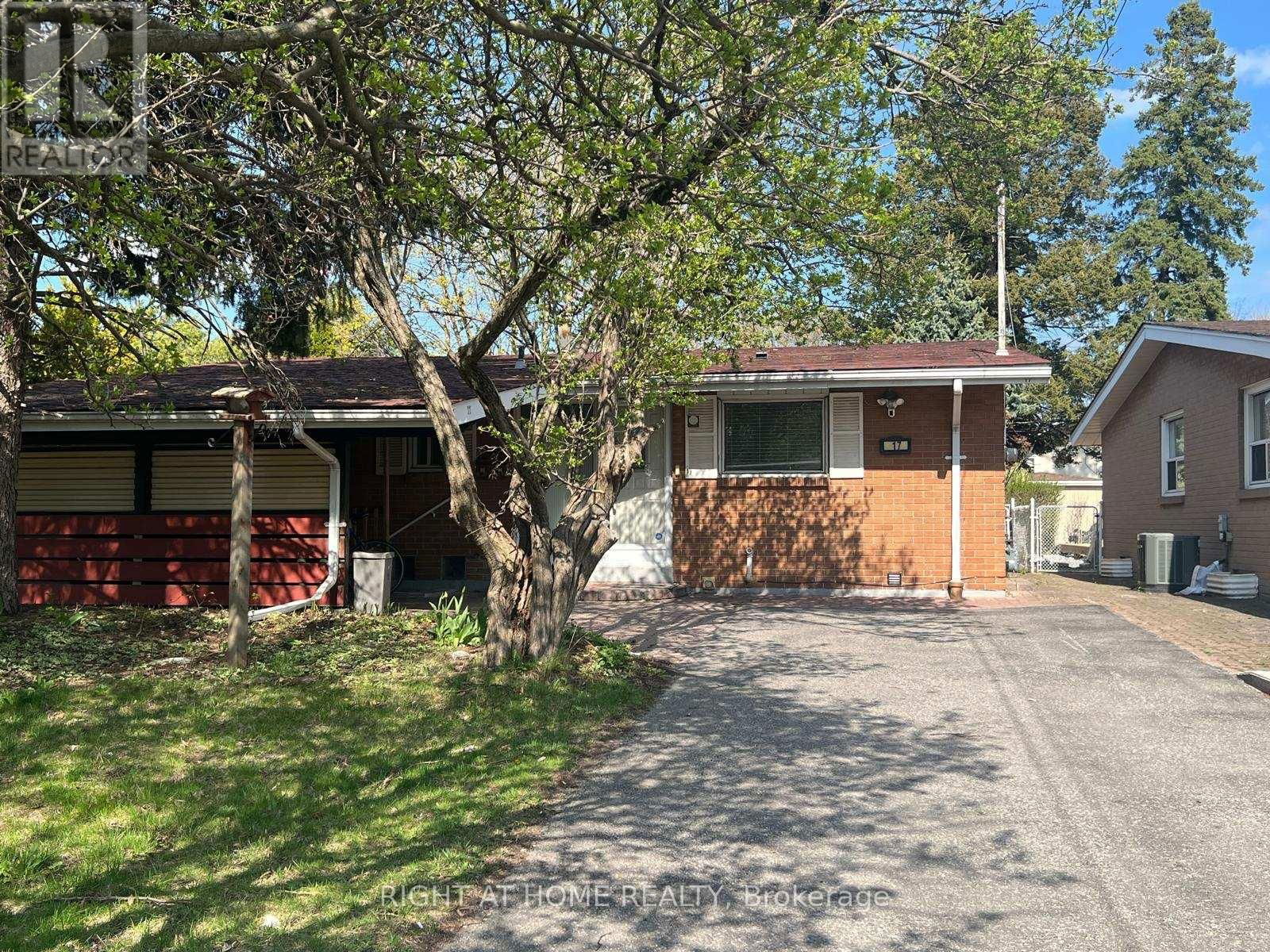17 BROOKRIDGE DRIVE Image 1