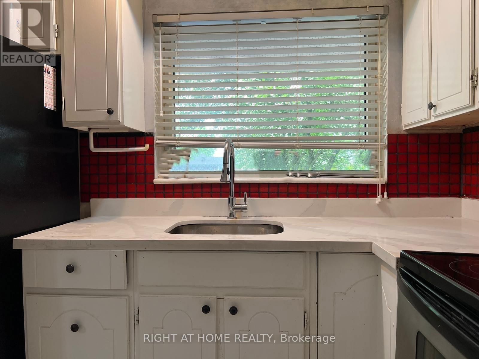 17 BROOKRIDGE DRIVE Image 18