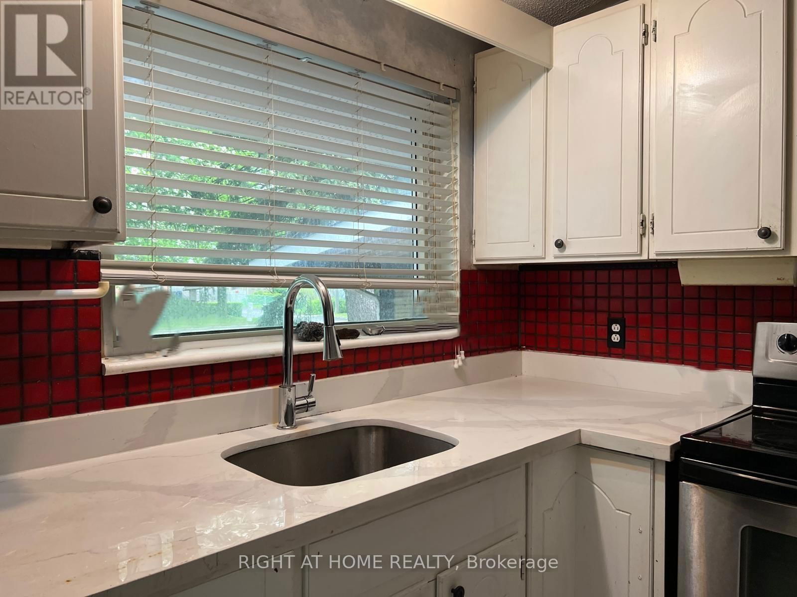 17 BROOKRIDGE DRIVE Image 30