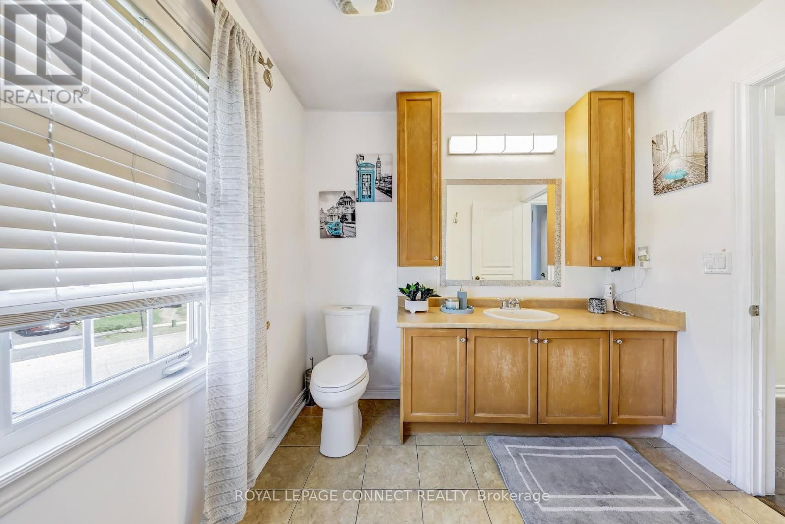 936 LANGFORD STREET Image 20