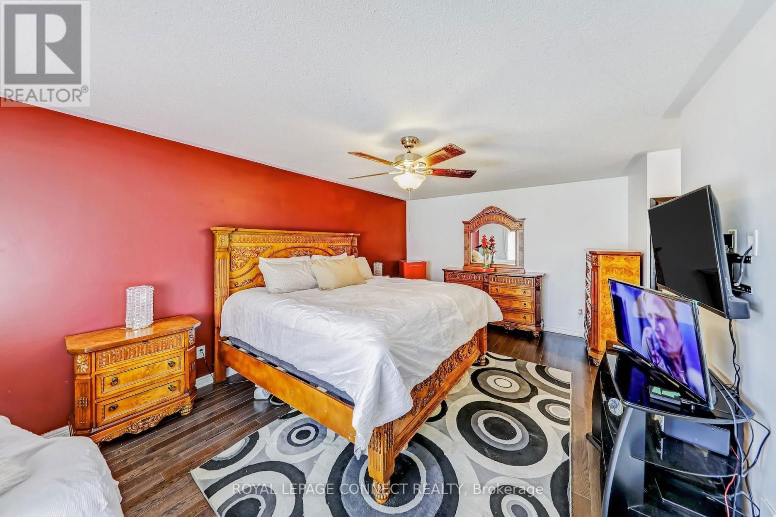 936 LANGFORD STREET Image 25