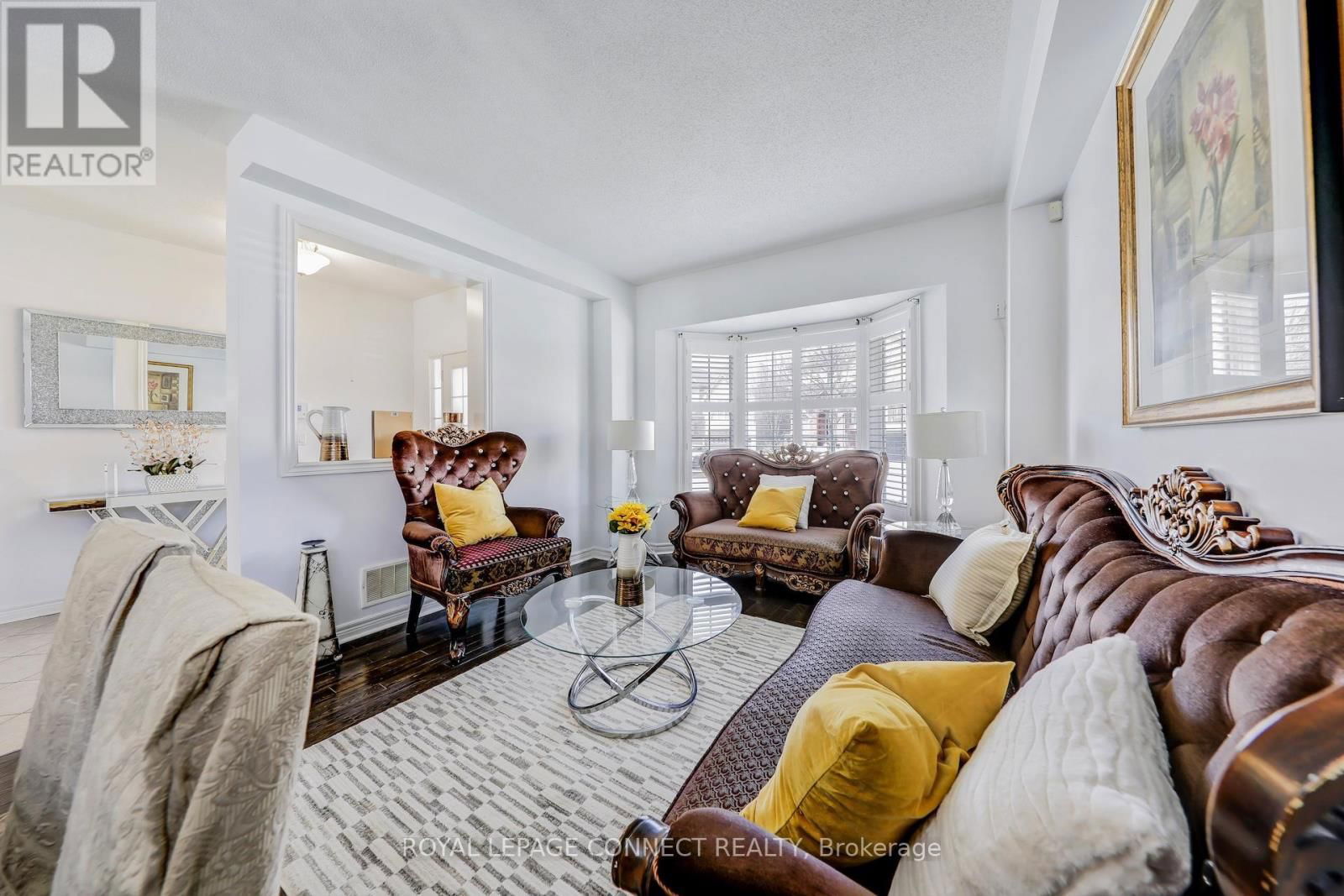 936 LANGFORD STREET Image 6