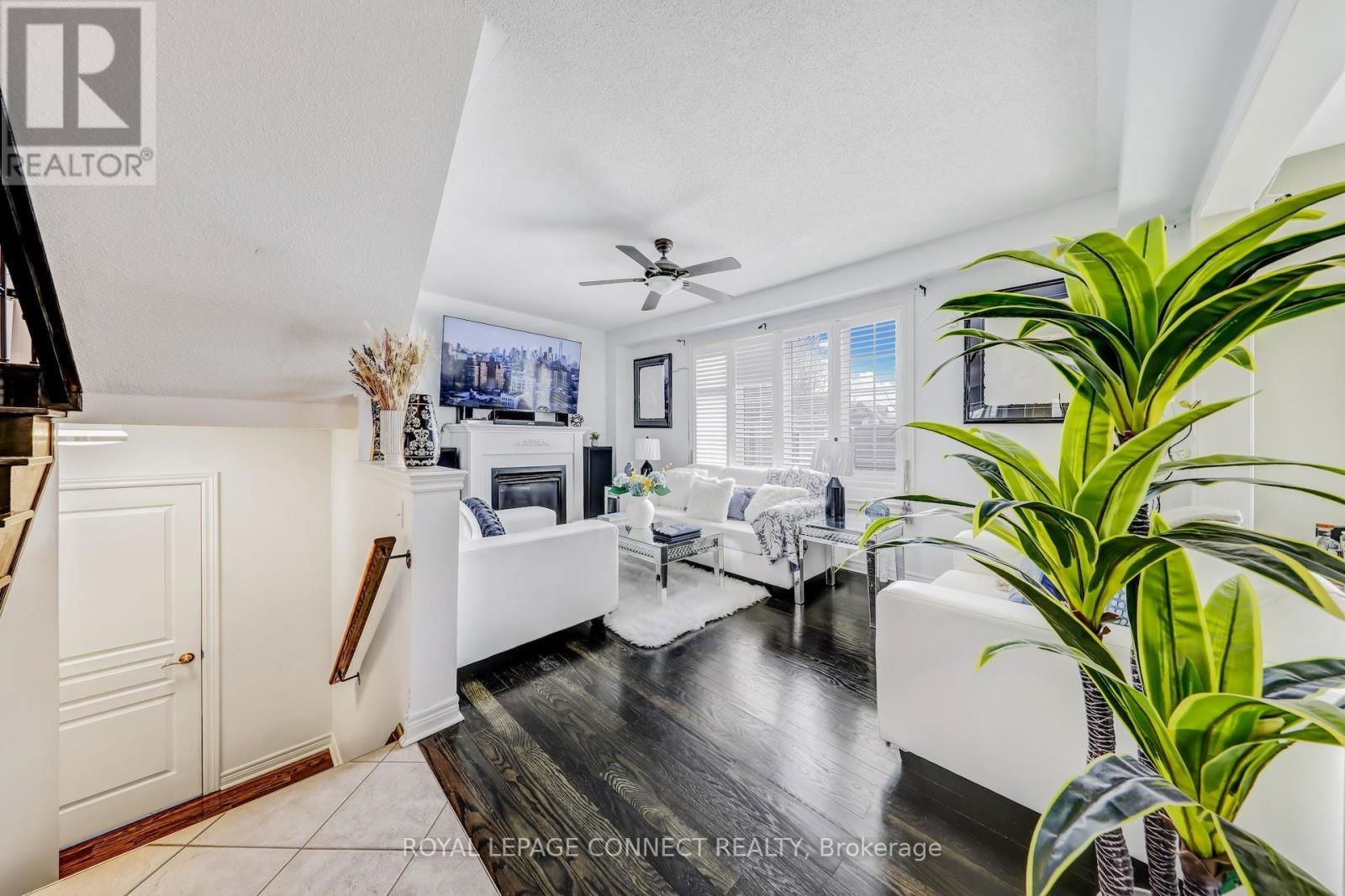 936 LANGFORD STREET Image 8
