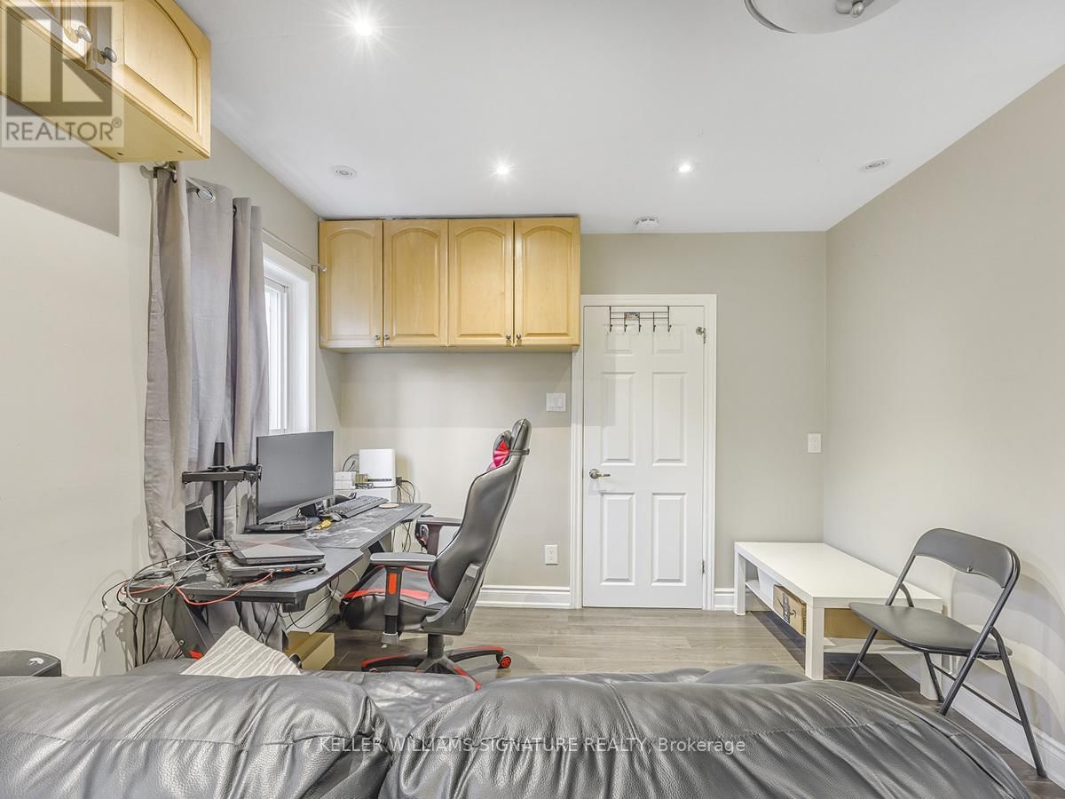 side unit - 65 ORTON PARK ROAD Image 11
