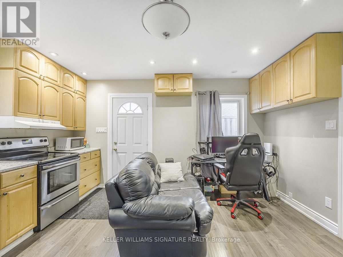 side unit - 65 ORTON PARK ROAD Image 12