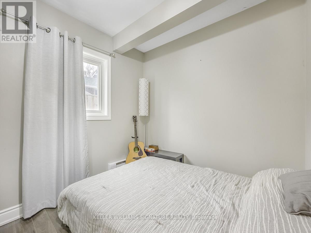 side unit - 65 ORTON PARK ROAD Image 16
