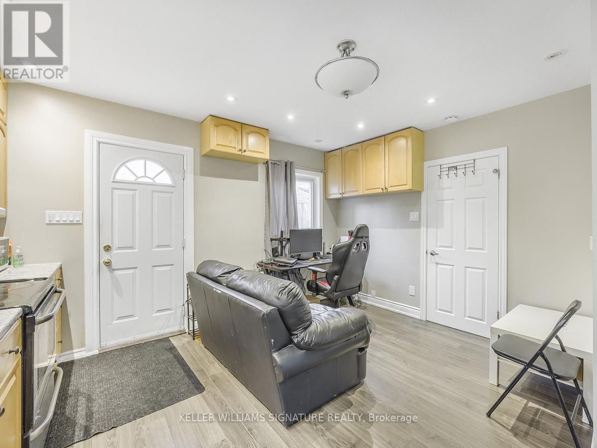 side unit - 65 ORTON PARK ROAD Image 7