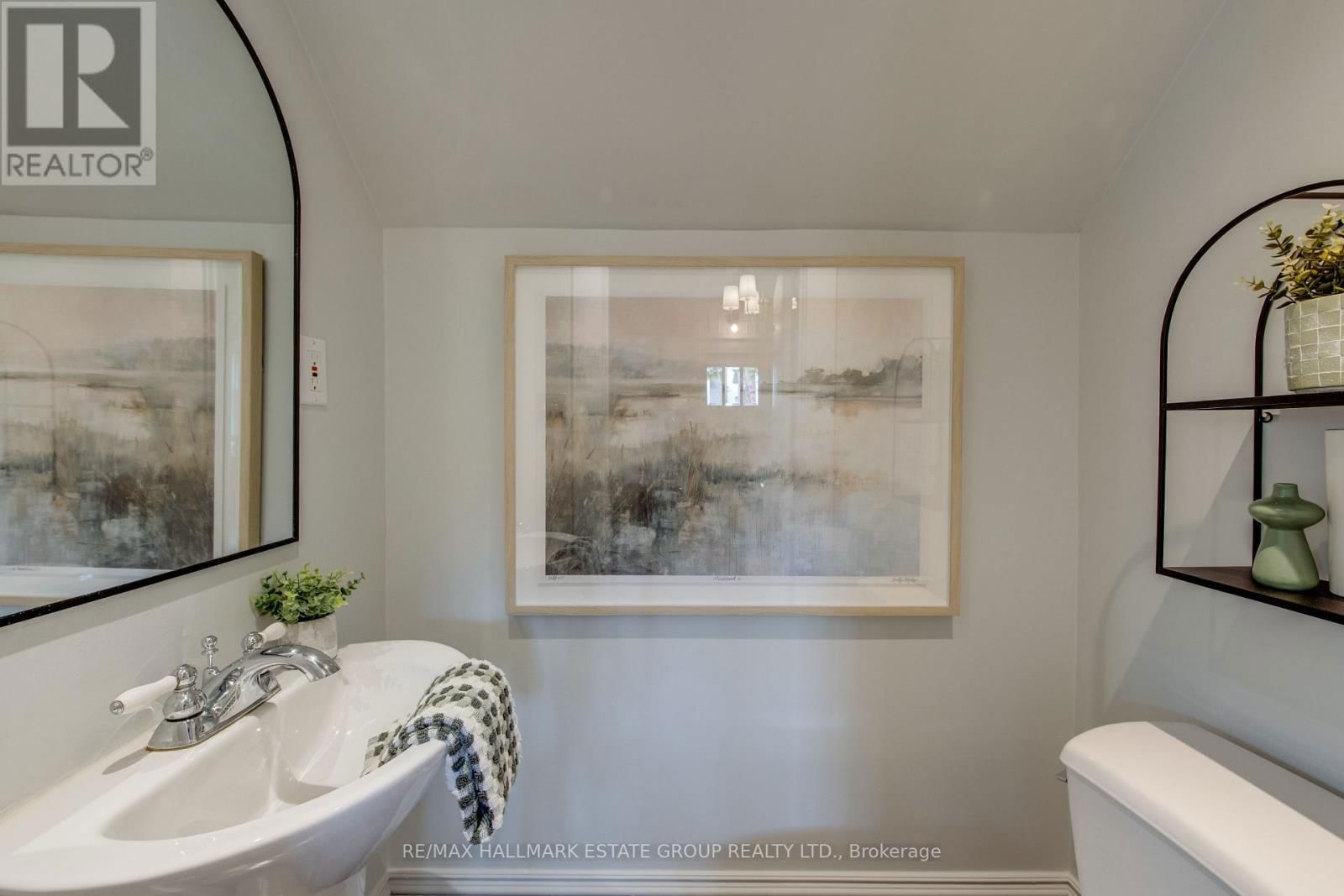 53 PLAYTER CRESCENT Image 16